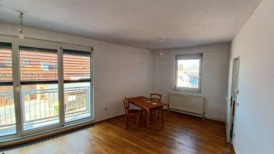 SONNIGE KLEINWOHNUNG MIT PARKPLATZ IM GLEISDORFER ZENTRUM