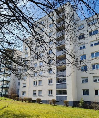Schöne 3,5-Zimmer-Wohnung mit Balkon. 3 .OG, in Pforzheim