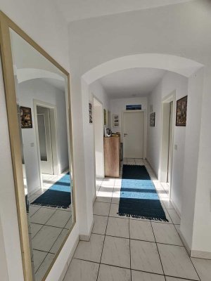 Wohnung 3 ZImmer zur Untermiete in Oberursel / vollmöbliert 05/26 - 04/27