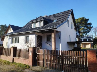 Moderne Erdgeschosswohnung im ZFH mit viel Platz