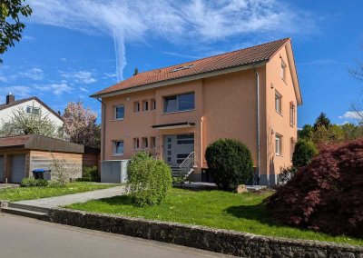 Ansprechendes MFH 
mit Doppelgarage, Stellplatz und 
idyllischem Garten
in 79194 Gundelfingen