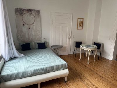 1-Zimmer möbliert in 4 Zimmer-Wohnung im 1. OG in Baden-Baden Innenstadt, gepflegt