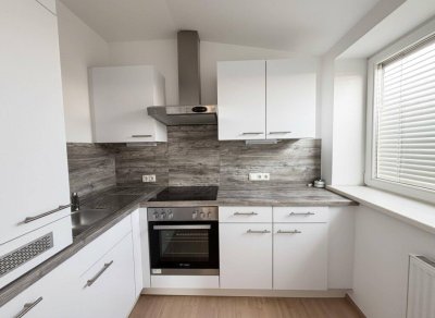 Lichtdurchflutete 2-Zimmer-Wohnung + extra Küche, in Weiz