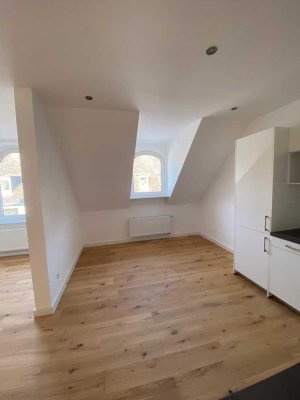 Erstbezug nach Kernsanierung 4 Zimmer DG Wohnung Koblenz Süd
