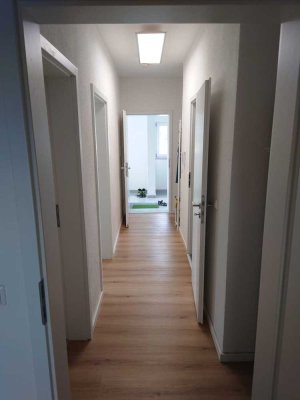 Exklusive 3 Zi. Wohnung mit Süd-Balkon in Zentraler Lage von Oberkochen