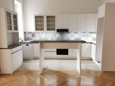 Traumhaft renovierte 150qm Altbauwohnung nahe Schloss Schönbrunn und Zentrum Hietzing mit Split-Klimaanlagen und Balkon