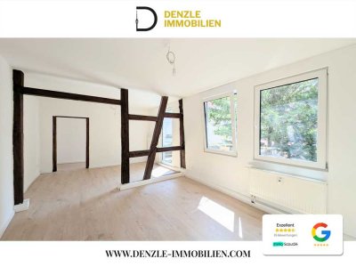 Erstbezug nach Sanierung - Altbaucharme mit Balkon in ruhiger Zentrumslage