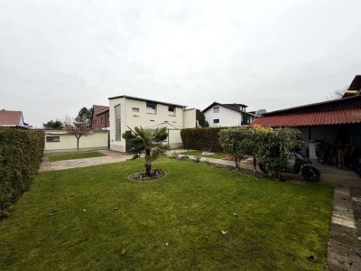 Großzügiges Einfamilienhaus mit traumhaftem Garten in ruhiger Wohnlage
