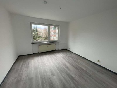 Neu renovierte 2 Zimmer Wohnung in OF Ost inkl. Stellplatz