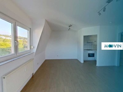 Schöne und zentral gelegene 2-Zimmer-Wohnung mit EINBAUKÜCHE