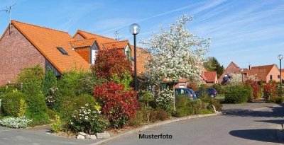 Attraktives Reihenendhaus mit offener Wohnküche und 2 Pkw-Stellplätzen