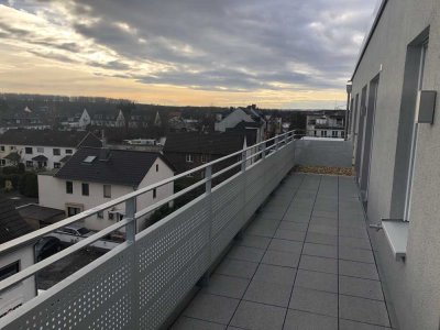 Modernes 2-Zimmer-Penthouse mit hochwertiger Einbauküche und Dachterrasse in Köln-Ensen
