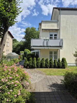Erstbezug nach umfangreicher Sanierung 1-Raum-Dachgeschosswohnung  - Einbauküche, teilmöbliert
