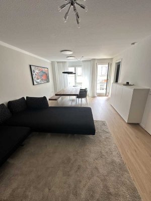 Großzügige, voll möblierte 4-Zimmer-Wohnung (225 m²) mit 3 Balkonen – ideal für Familie oder 3er-WG