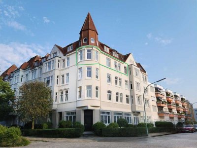 ANFRAGEN NUR PER E-MAIL - 2-Zimmer Wohnglück mit traumhafter Aussicht und EBK