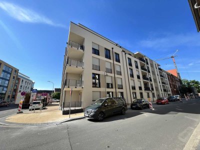 Schicke 4-Zimmerwohnung mit Balkon, Aufzug, Tiefgaragenstellplatz und vielem mehr