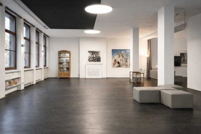 Exklusive Loftwohnung mit großer Sonnenterrasse nahe Landwehrkanal