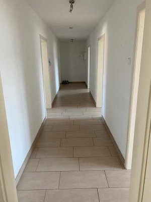 Gepflegte 4-Zimmer-Wohnung im 3. OG in Hamm-Mitte