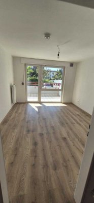 TOP renovierte 3-Zimmer Wohnung mit Balkon