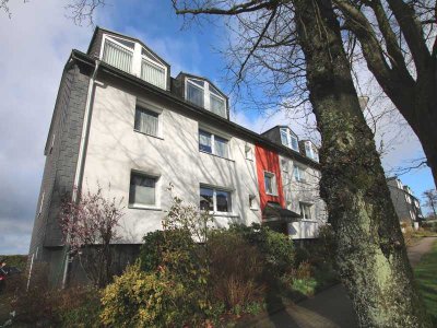 Moderne 3-Zimmer-Wohnung mit Stellplatz und Fernblick