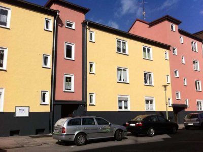 EG-Wohnung mit großem Gemeinschaftsgarten; günstiger Preis zur Selbstgestaltung