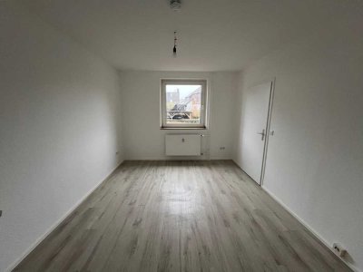 Frisch renoviert - 3 Zi.-Whng. mit modernem Wannabad im EG