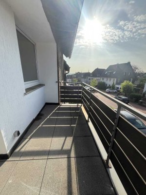 Wundeschöne 3,5-Zimmer-Wohnung mit Balkon