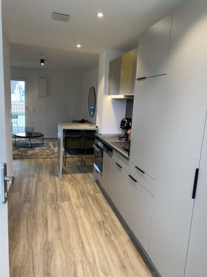 2-Zimmer-City-Apartment mit gehobener Innenausstattung, Balkon und EBK in Augsburg