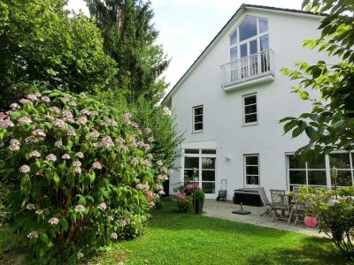 Solln - Großzügiges teilmöbliertes/möbliertes Haus in ruhiger und verkehrsgünstiger Lage