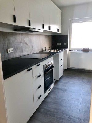 Exklusive 3-Zimmer-Wohnung mit Einbauküche und Balkon in Bad Vilbel