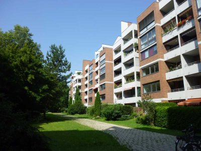 Wohnen an der Augsburger Kahnfahrt! Helle 2 Zimmer Wohnung mit Südterrasse.