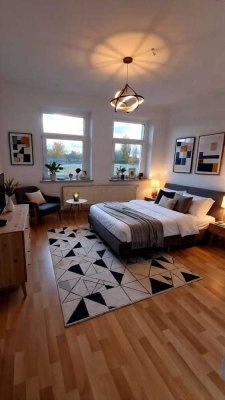 � � � ! - Charmante 2-Raum-Wohnung mit moderner EBK & Balkon
