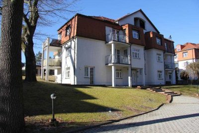 Oelsnitz - Unterlosaer Weg - 2 Zimmer Dachgeschoss Wohnung mit 2 Balkonen