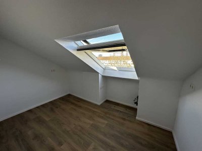 Erstbezug nach Sanierung: geräumige 1-Zimmer-Wohnung in Schwetzingen