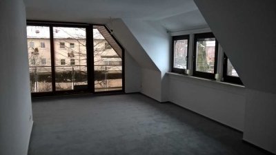 3 Zimmer, K, B, Loggia, Stellplatz