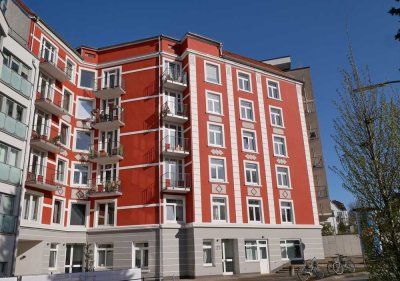Nähe Winterhuder Markt:  Sanierter 2 ­Zi. Altbau mit eigener Gartenterrasse