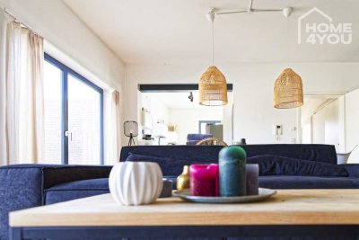 LOFT im luxuriös sanierten Gutshof, 140 qm, 2 SZ, 2 Bäder, WC, EBK, Garten&Terrassen, 2 TG-Plätze