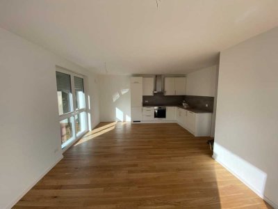 Helle und moderne 3-Zimmerwohnung mit Balkon