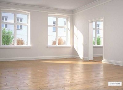 Provi frei 2 Zimmer - Wohnung mit Stellplatz