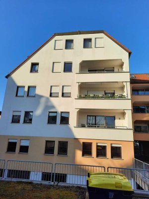 Provisionsfrei, 2-Zimmer-Wohnung in 91413 Neustadt an der  Aisch, mit Süd-Balkon im 1. OG