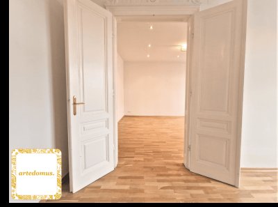 TOPZUSTAND - 2-Zimmer-ALTBAUWOHNUNG im 4. Liftstock