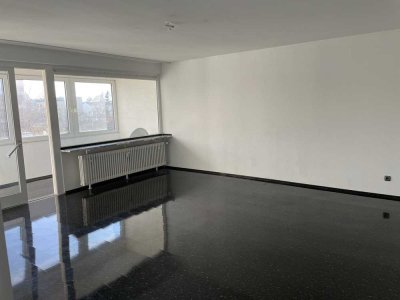 Stilvolle 3-Zimmer-Wohnung mit Balkon und EBK in Darmstadt