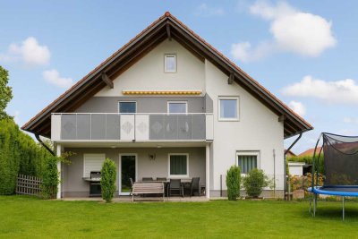 Familienfreundliches Wohnen mit Garten und Balkon in  4 - Zimmerwohnung
