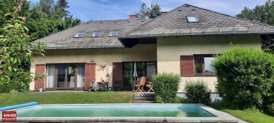 PROVISIONSFREI - GROSSES EF-HAUS MIT POOL UND ZWEI GARAGEN