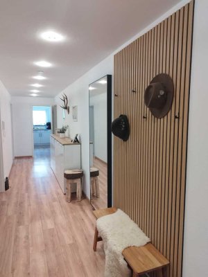 Neu sanierte, moderne und freundliche Einliegerwohnung mit Terrasse