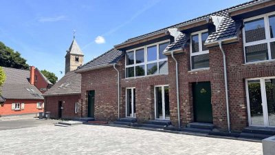 Erstbezug! Stilvolle Maisonettewohnung mit eigenem Eingang in ländlicher Idylle!