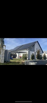 40 PLUS Haus mit Photovoltaikanlage + Batteriespeicher!