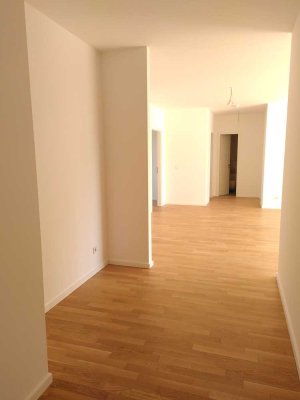 Schleußig – Erstbezug: Großzügige 5-Zimmer-Wohnung mit 2 Balkonen