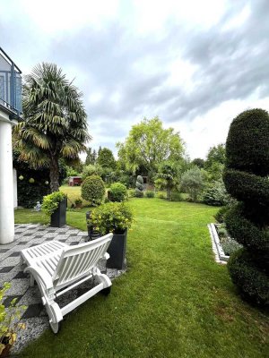 Tolles Architektenhaus mit großem Garten
