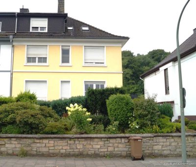 Vielseitiges Mehrfamilienhaus mit Garten – ideal für Familien oder als Kapitalanlage